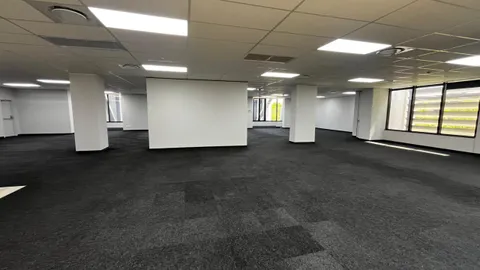 WhatsApp Image 2025-11-18 at 09.05.35.